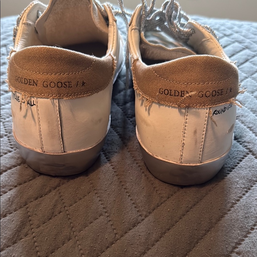 Golden Goose Cream and Gray Sneakers with Silver Laces - Picture 5 of 5